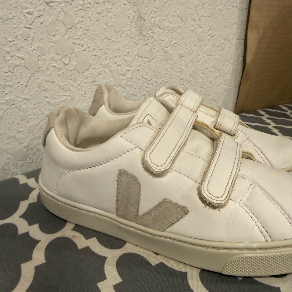 Veja Kids Cream and Tan Sneakers